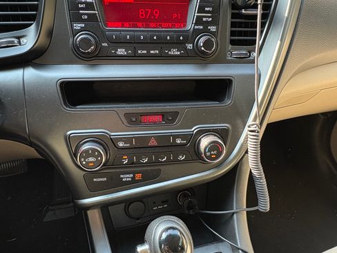 Used 2012 Kia Optima LX image 12