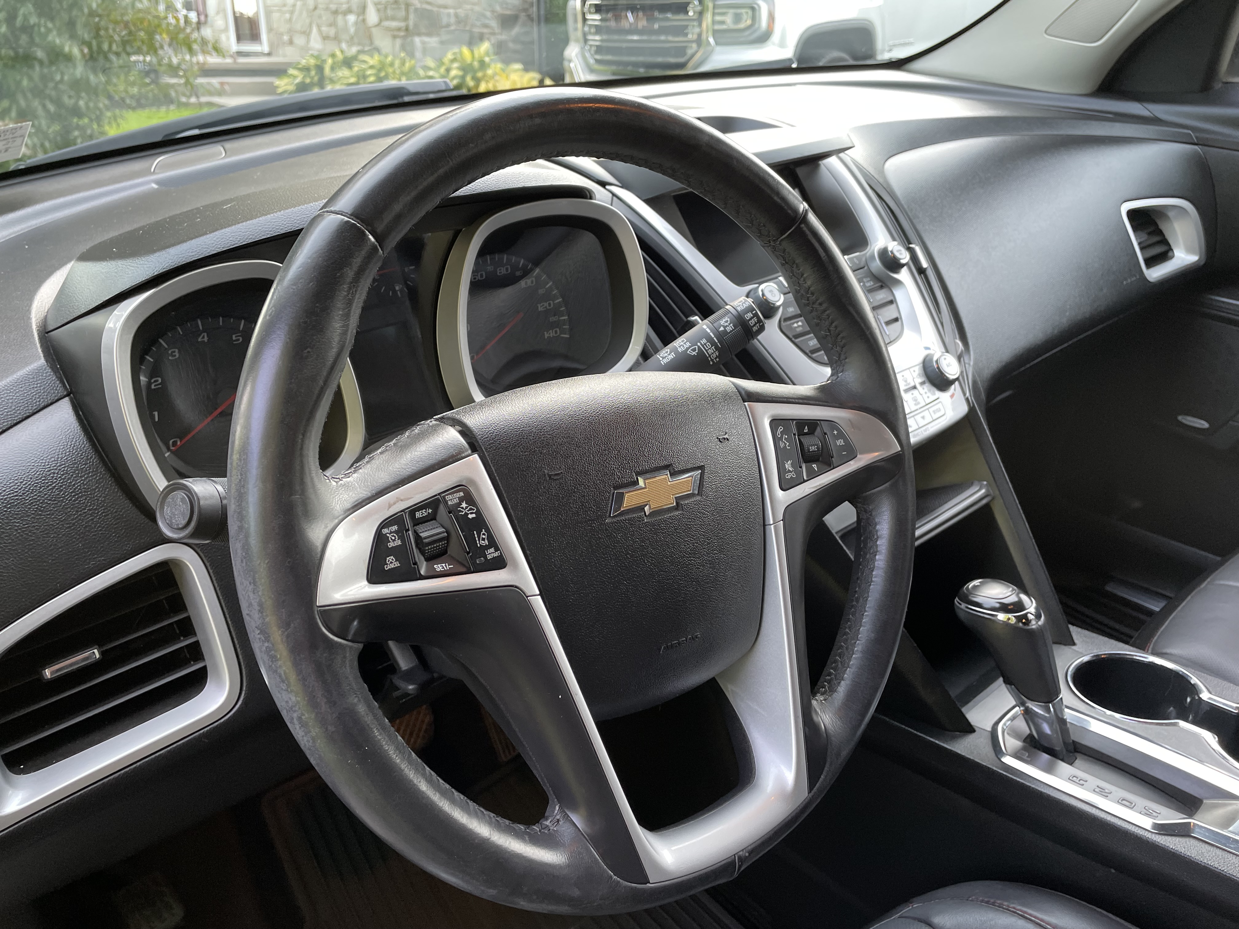 Used 2016 Chevrolet Equinox LTZ w/ Enhanced Convenience Package AWD/4WD image 8