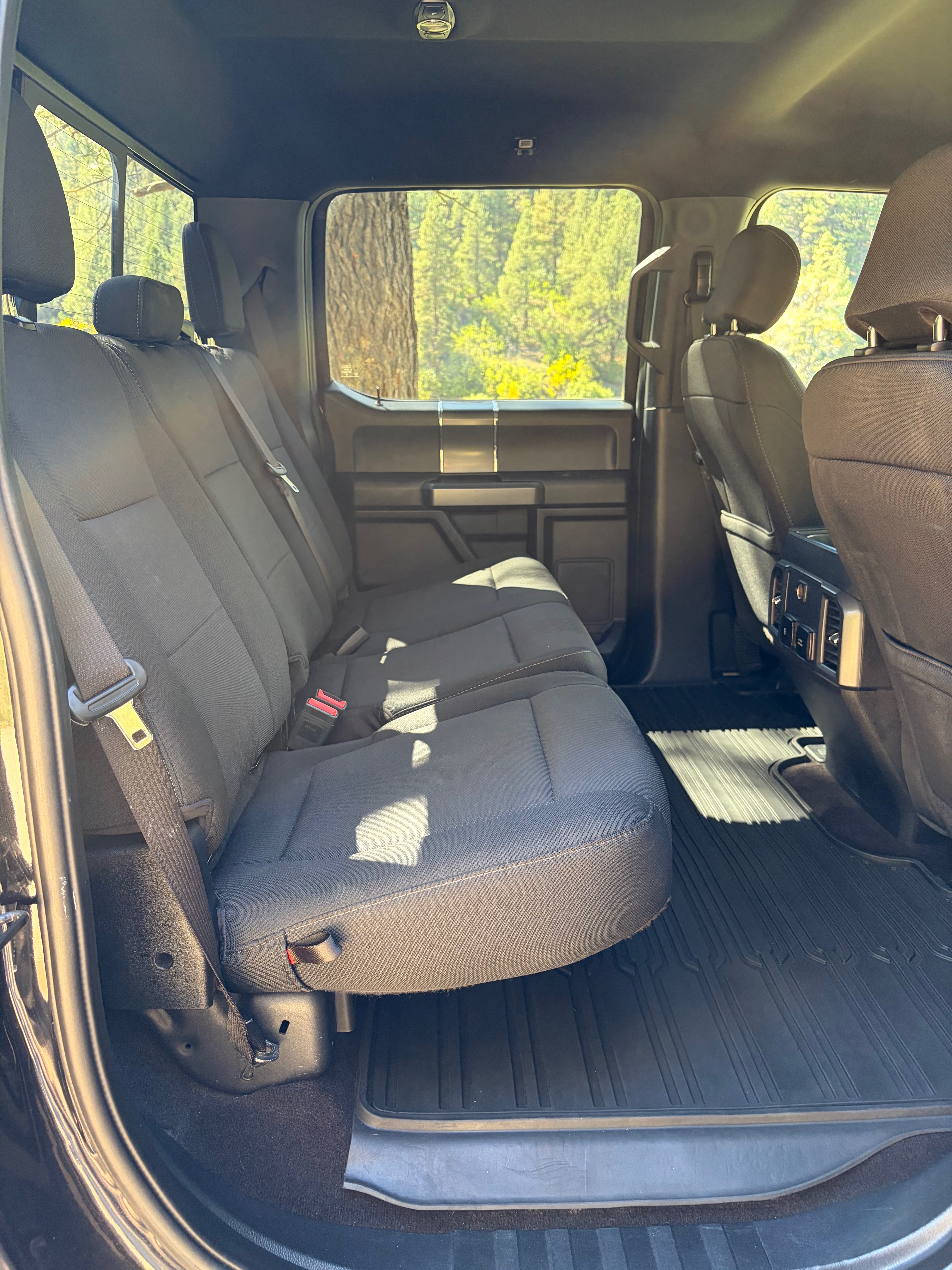 Used 2019 Ford F150 XLT w/ Equipment Group 302A Luxury AWD/4WD image 14