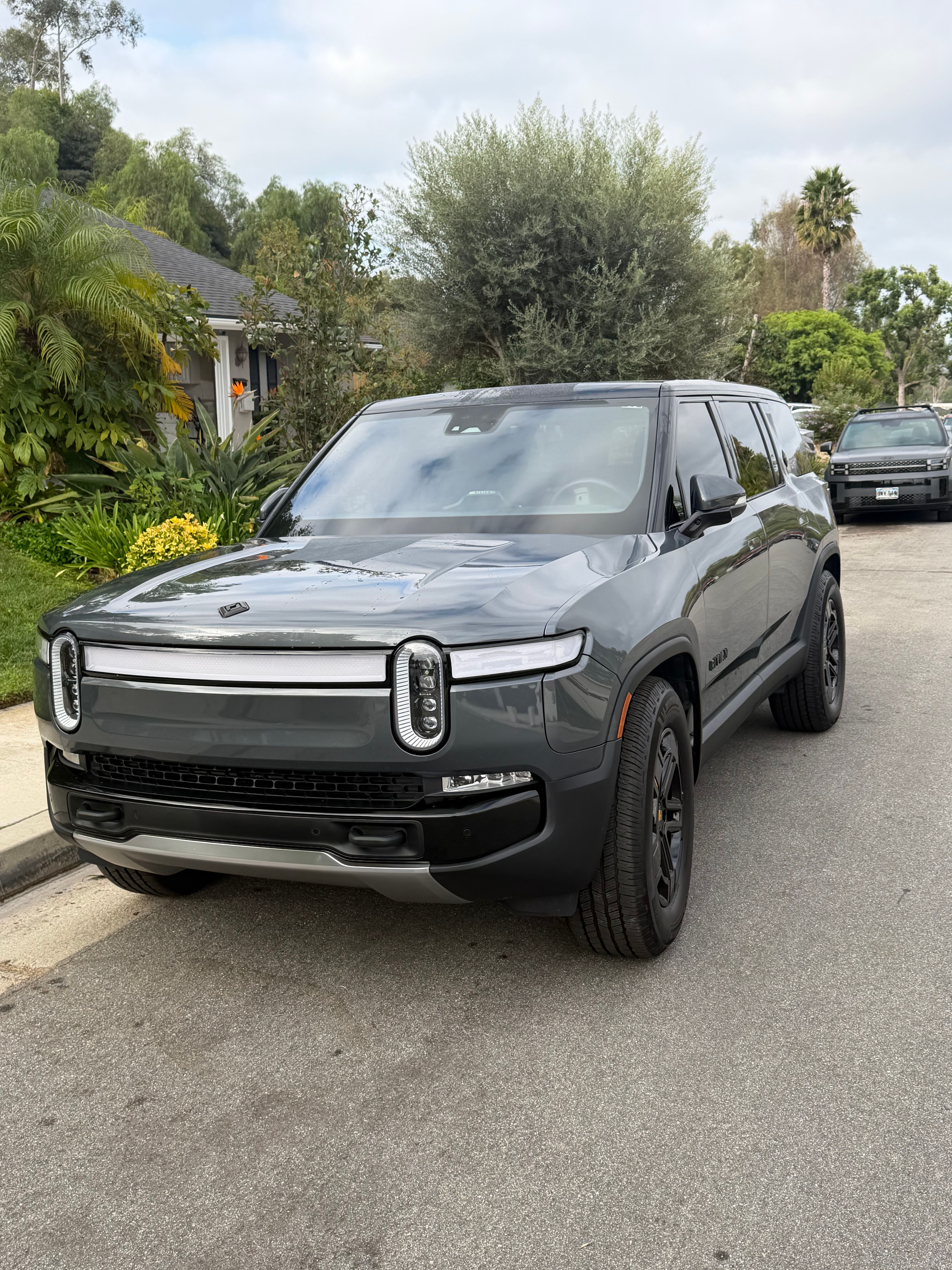 Used 2023 Rivian R1S Adventure Quad AWD/4WD image 24