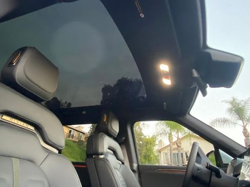 Used 2026 Rivian R1S Adventure image 21