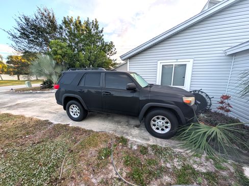 Used 2013 Toyota 4Runner Trail image 1