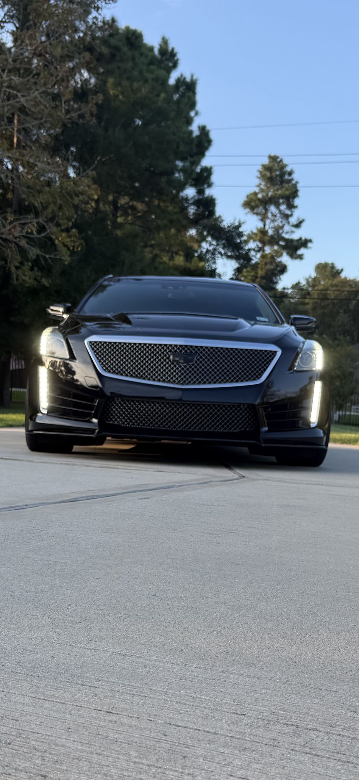 Used 2016 Cadillac CTS V w/ Luxury Package RWD image 2