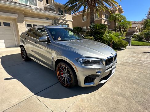 Used 2018 BMW X6 M image 2