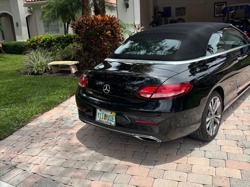 Used 2019 Mercedes-Benz C 300 Cabriolet image 10