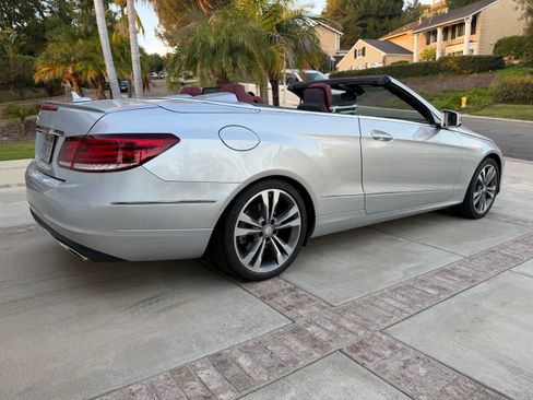 Used 2016 Mercedes-Benz E 400 Cabriolet image 4