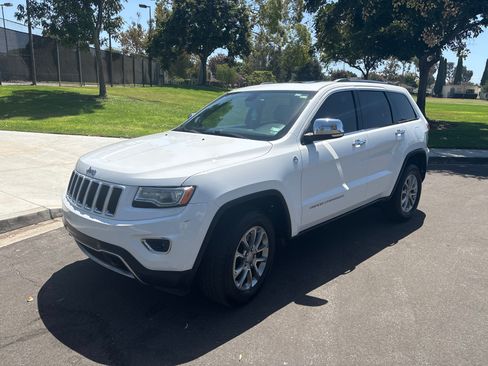 Used 2014 Jeep Grand Cherokee Limited w/ Luxury Group II AWD/4WD image 2