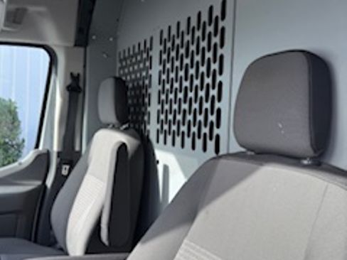 Used 2020 Ford Transit 250 Medium Roof w/ Load Area Protection Package image 8