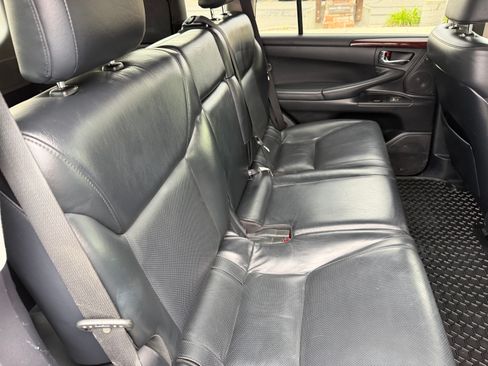 Used 2011 Lexus LX 570 4WD w/ Luxury Pkg image 13