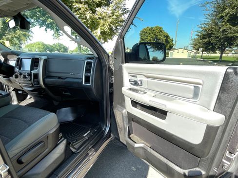 Used 2016 RAM 1500 Big Horn image 11