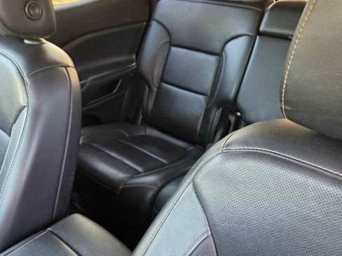 Used 2020 GMC Acadia SLT image 8