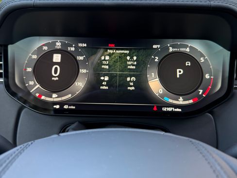 Used 2023 Land Rover Range Rover SE image 16