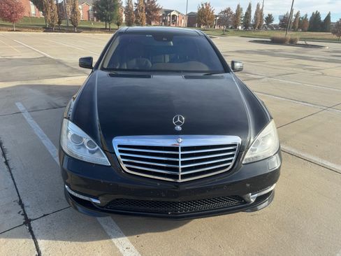 Used 2013 Mercedes-Benz S 550 4MATIC image 1