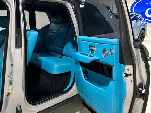 Used 2022 Rolls-Royce Cullinan w/ Dark Exterior Package image 2
