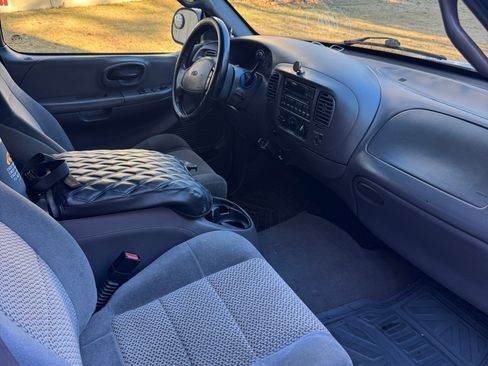 Used 2001 Ford F150 Short Bed 4D image 8