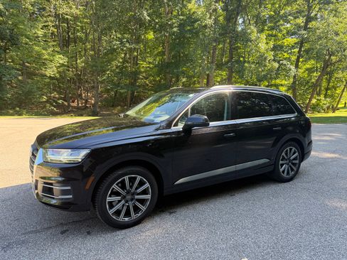 Used 2017 Audi Q7 3.0T Prestige w/ Prestige Package AWD/4WD image 1