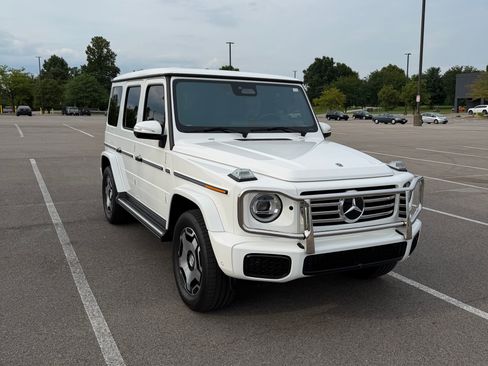 Used 2025 Mercedes-Benz G 550 image 2
