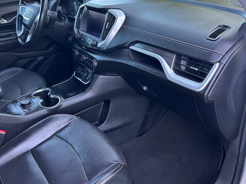Used 2019 GMC Terrain SLT AWD/4WD image 13