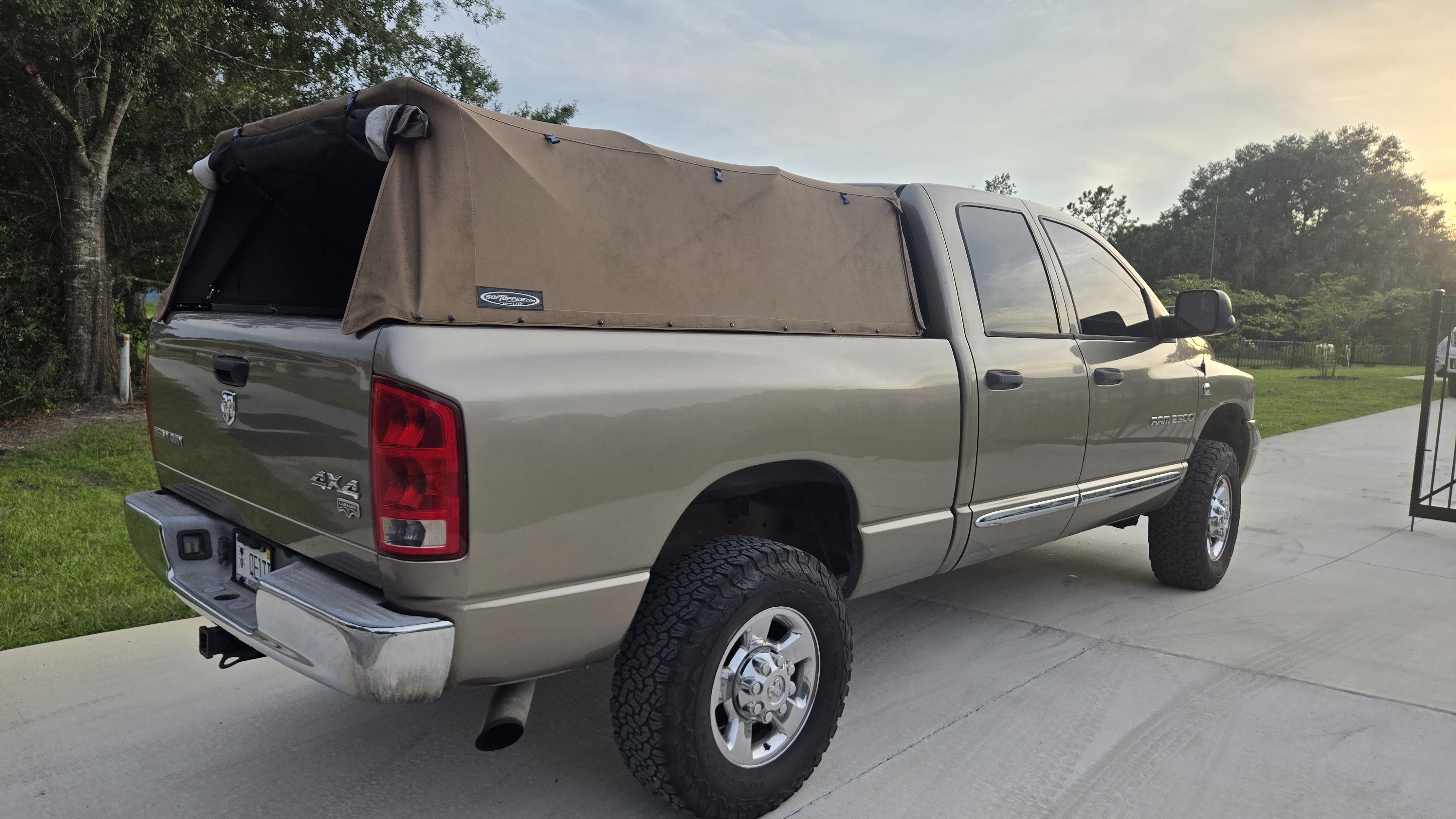 Used 2006 Dodge Ram 2500 Truck Laramie AWD/4WD image 11