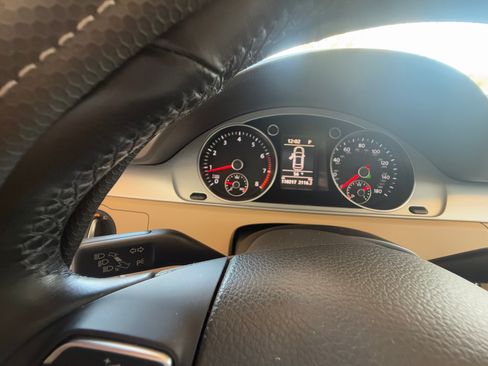 Used 2014 Volkswagen CC Sport image 15