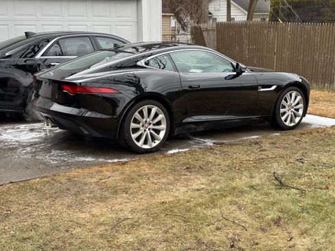 Used 2016 Jaguar F-TYPE Coupe image 12