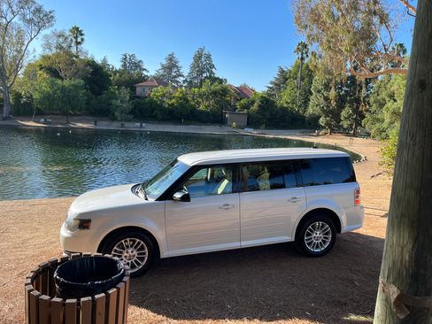 Used 2014 Ford Flex SEL image 5