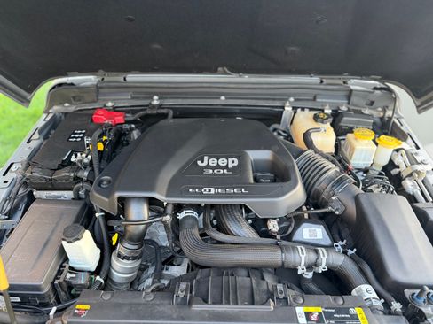 Used 2021 Jeep Gladiator Sport image 22