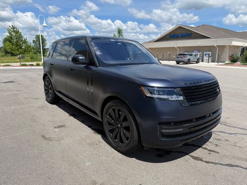 Used 2023 Land Rover Range Rover Long Wheelbase Autobiography AWD/4WD image 2