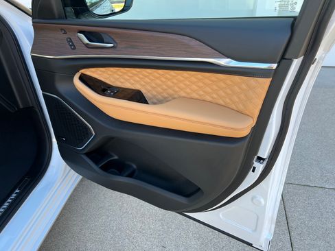 Used 2023 Jeep Grand Cherokee Summit w/ Adv Protech Group IV image 21