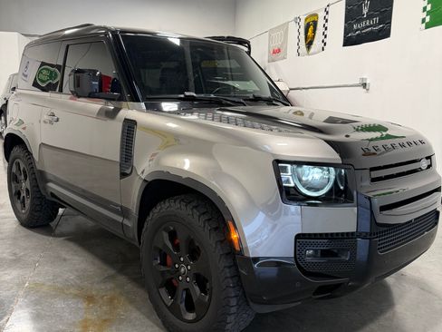 Used 2022 Land Rover Defender 90 X image 11