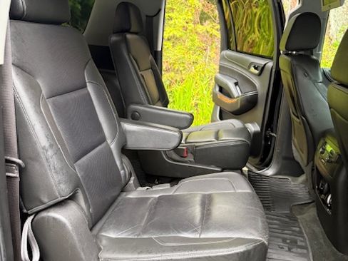 Used 2015 Chevrolet Suburban LTZ image 6