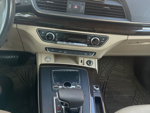 Used 2018 Audi Q5 2.0T Premium AWD/4WD image 6