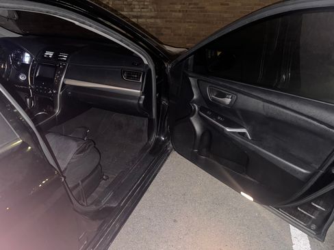 Used 2015 Toyota Camry SE image 8