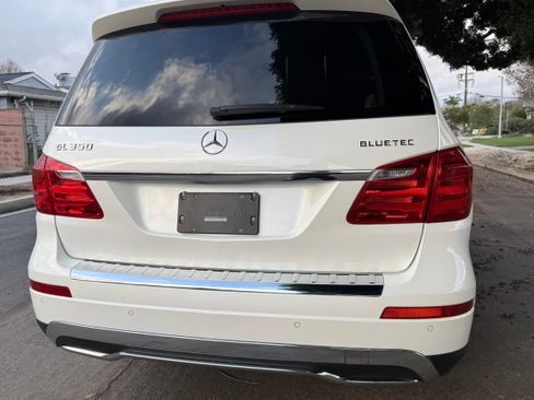Used 2016 Mercedes-Benz GL 320 BlueTEC 4MATIC image 9