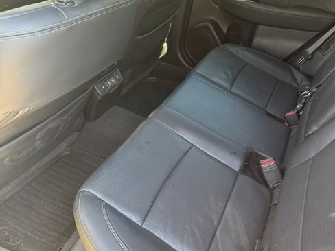 Used 2019 Subaru Outback 2.5i Limited w/ Popular Package #2 image 11