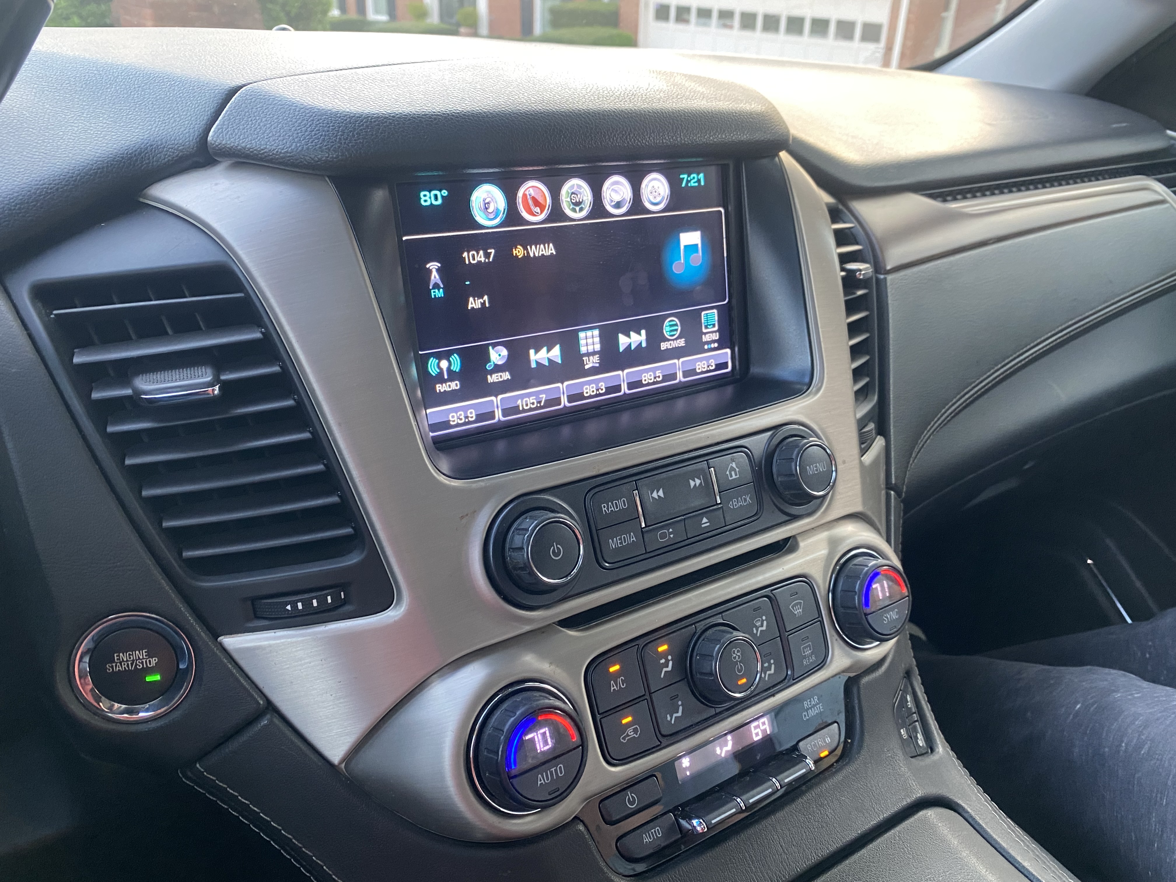 Used 2018 GMC Yukon XL Denali w/ Denali Ultimate Package AWD/4WD image 13