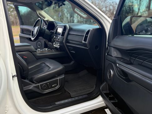 Used 2020 Ford Expedition Max Platinum image 16