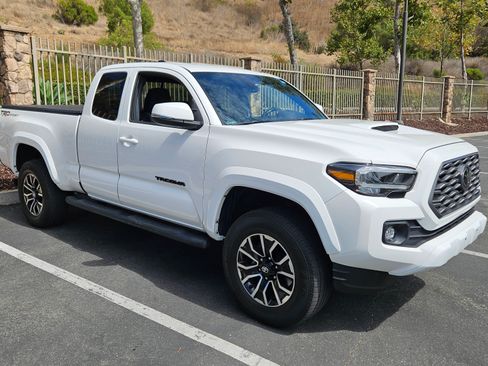 Used 2023 Toyota Tacoma TRD Sport RWD image 17