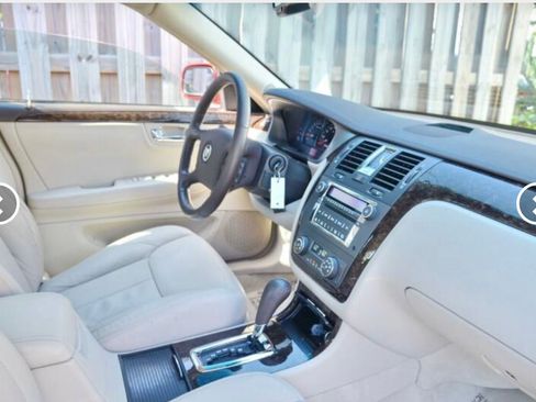 Used 2011 Cadillac DTS Luxury image 8
