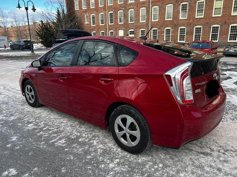 Used 2013 Toyota Prius Three image 4