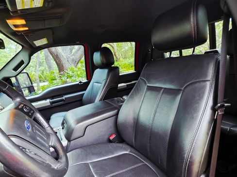 Used 2013 Ford F250 Lariat w/ Chrome Pkg AWD/4WD image 10