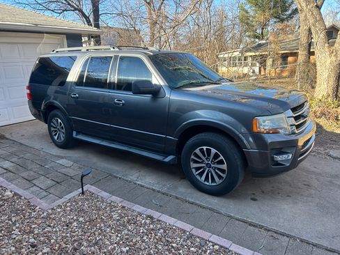 Used 2015 Ford Expedition EL XLT image 12