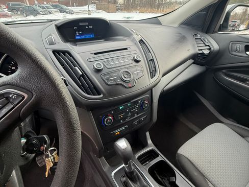 Used 2017 Ford Escape SE image 14
