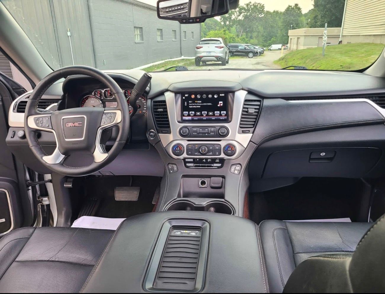 Used 2016 GMC Yukon SLT w/ Open Road Package AWD/4WD image 5