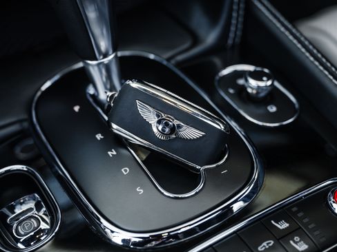 Used 2017 Bentley Flying Spur S W12 image 32