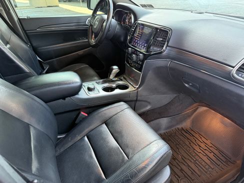 Used 2019 Jeep Grand Cherokee Limited w/ Luxury Group II image 15
