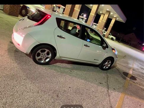 Used 2012 Nissan Leaf SL image 4