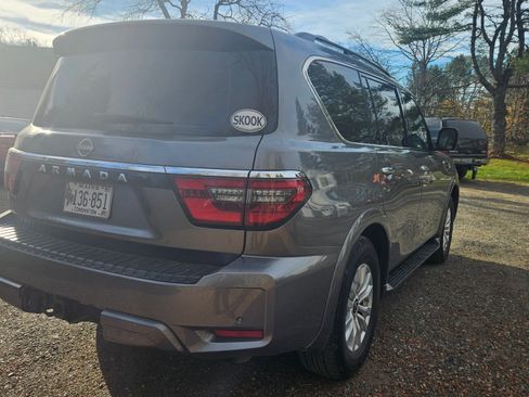 Used 2023 Nissan Armada S image 2