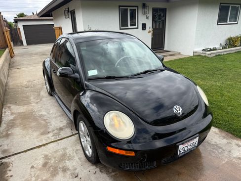 Used 2007 Volkswagen Beetle Coupe w/ Package 1 image 5