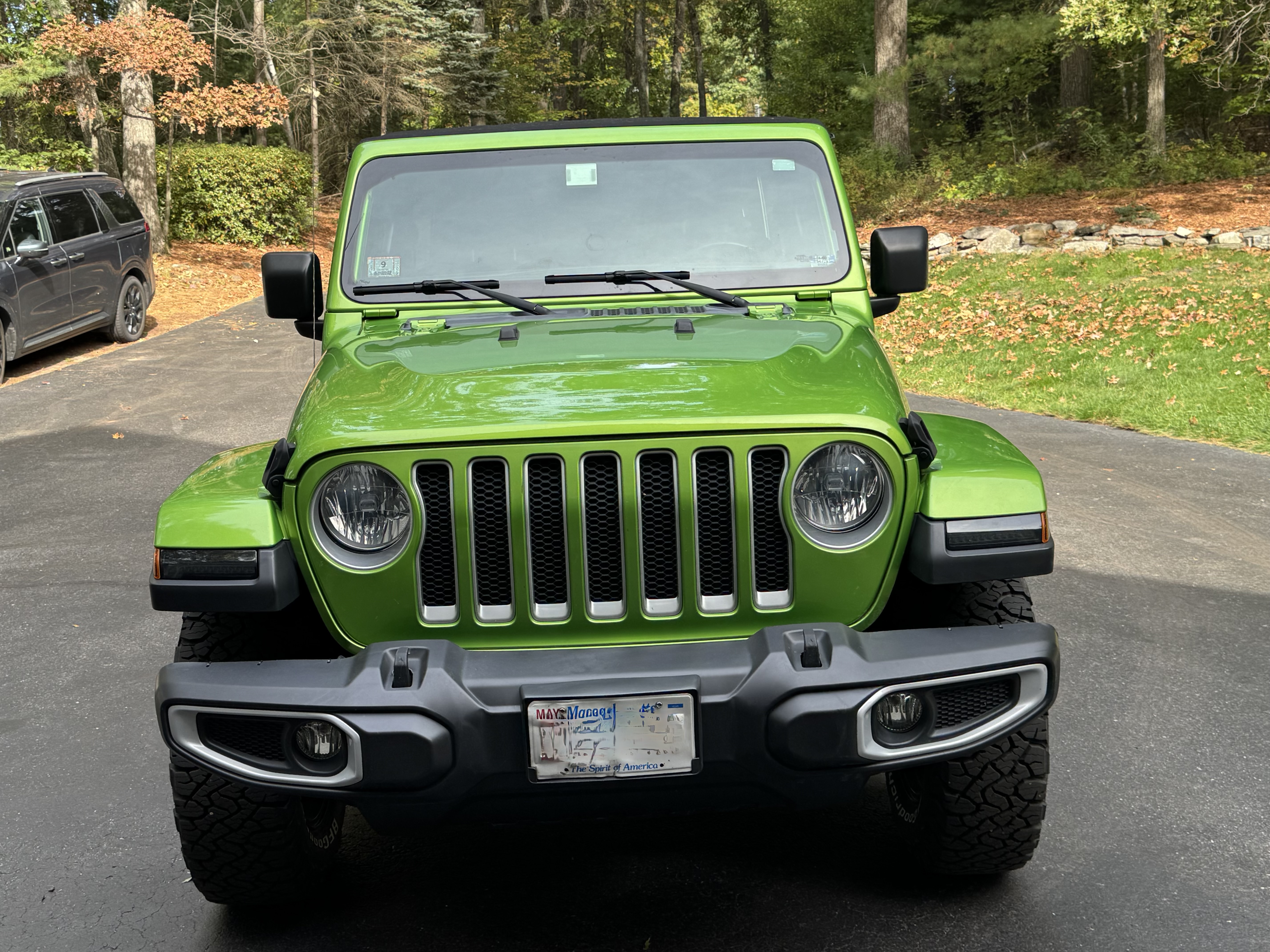 Used 2018 Jeep Wrangler Unlimited Sahara w/ Cold Weather Group AWD/4WD image 2